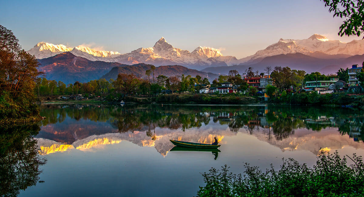 Phewa Lake, Pokhara travel view